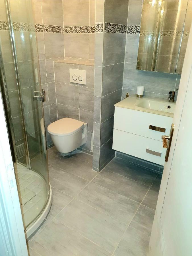 Appartement Charmant 3 pièces à 200 m de la mer. à Antibes Extérieur photo